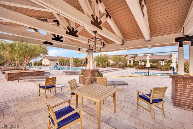 512 Heritage Bridge Avenue, Henderson, NV 89011