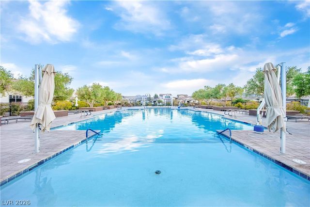 512 Heritage Bridge Avenue, Henderson, NV 89011