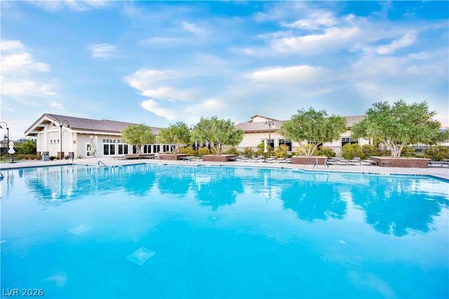 512 Heritage Bridge Avenue, Henderson, NV 89011