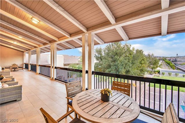 512 Heritage Bridge Avenue, Henderson, NV 89011