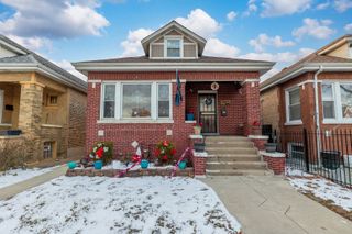 5816 S California Avenue, Chicago, IL 60629