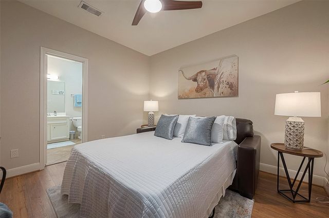 2350 Bastrop Street, Houston, TX 77004