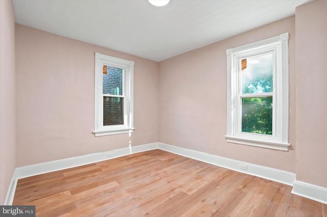 43 WAYNE AVE, Trenton, NJ 08618