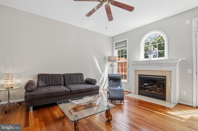 6202 MANCHESTER PARK CIR, Alexandria, VA 22310