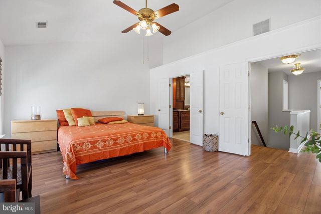 6202 MANCHESTER PARK CIR, Alexandria, VA 22310
