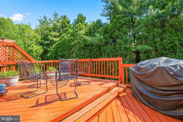 6202 MANCHESTER PARK CIR, Alexandria, VA 22310