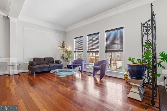 6202 MANCHESTER PARK CIR, Alexandria, VA 22310