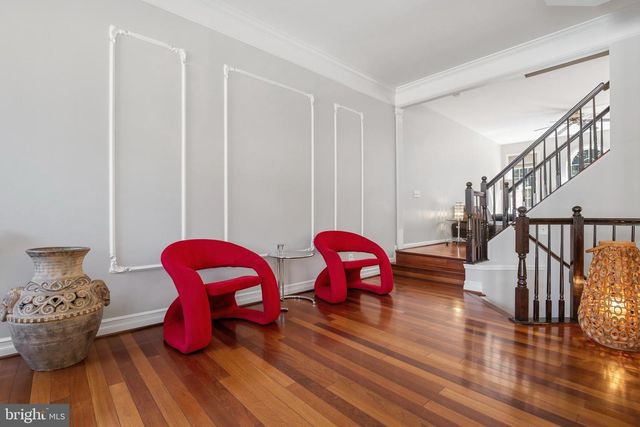 6202 MANCHESTER PARK CIR, Alexandria, VA 22310