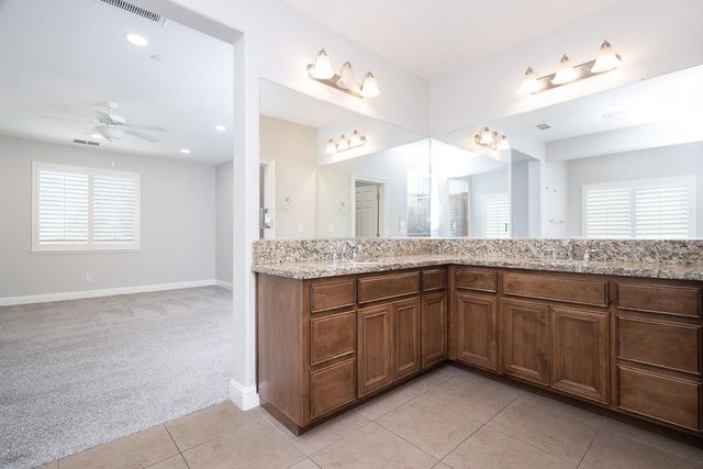 308 Lasso Ct, Roseville, CA 95747