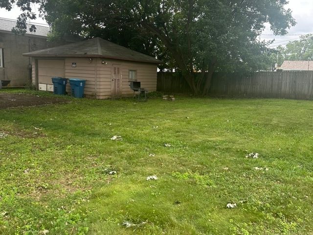 2302 4th Street, Peru, IL 61354