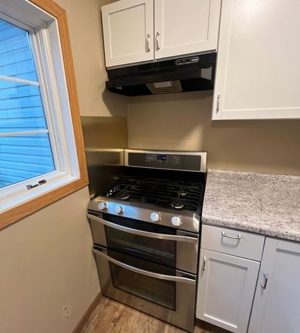 2302 4th Street, Peru, IL 61354