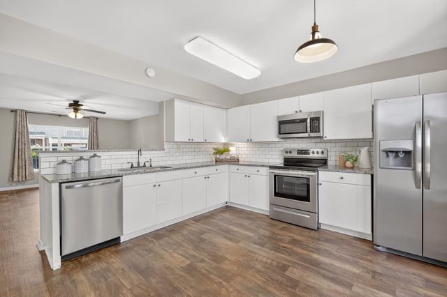 7404 Rice Ct, Fairview, TN 37062