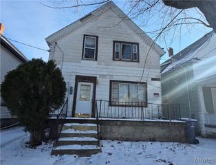 215 Schiller Street, Buffalo, NY 14206