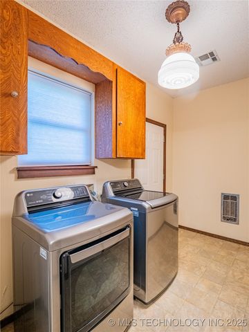 1895 Mount Moriah, Mcalester, OK 74501