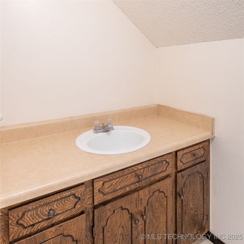 1895 Mount Moriah, Mcalester, OK 74501