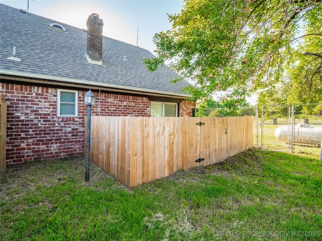 1895 Mount Moriah, Mcalester, OK 74501