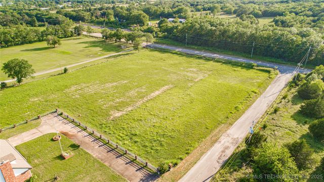 1895 Mount Moriah, Mcalester, OK 74501