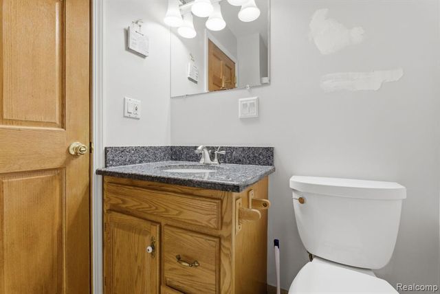 7886 Inglewood Drive, Algonac, MI 48001