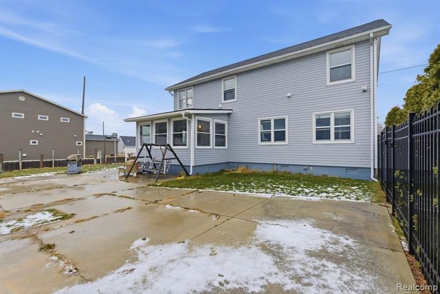 7886 Inglewood Drive, Algonac, MI 48001