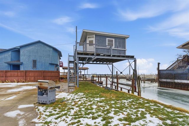 7886 Inglewood Drive, Algonac, MI 48001