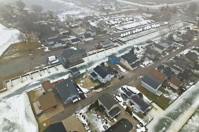 7886 Inglewood Drive, Algonac, MI 48001