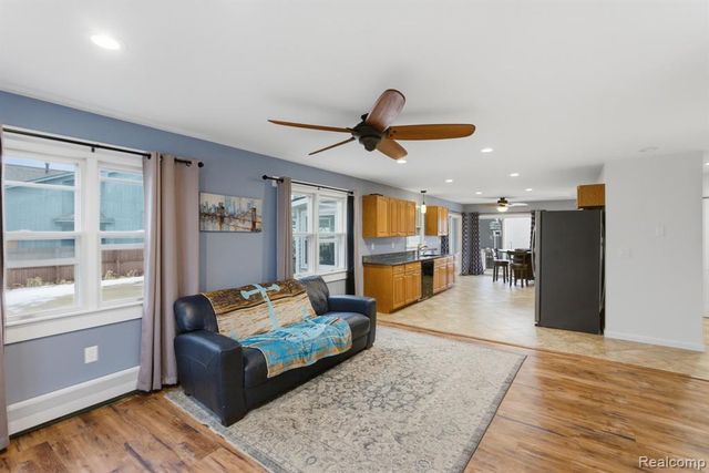 7886 Inglewood Drive, Algonac, MI 48001