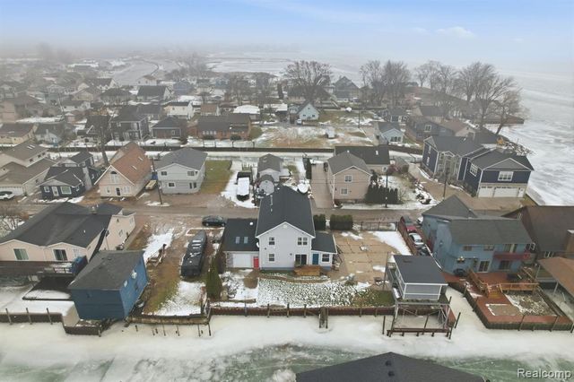 7886 Inglewood Drive, Algonac, MI 48001