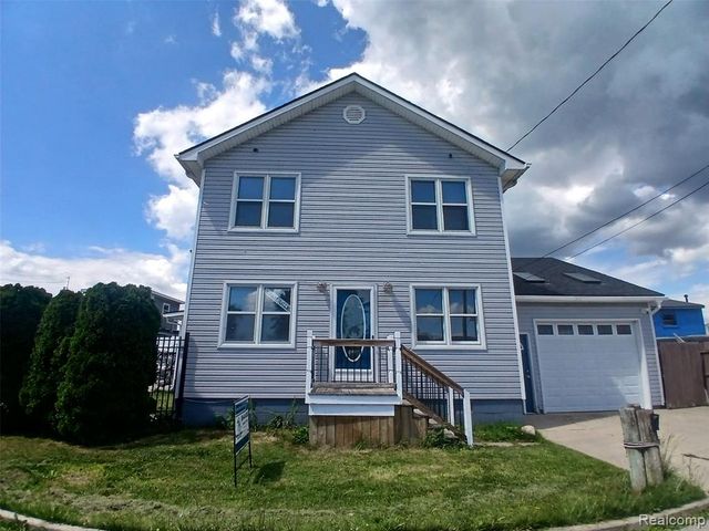7886 Inglewood Drive, Algonac, MI 48001