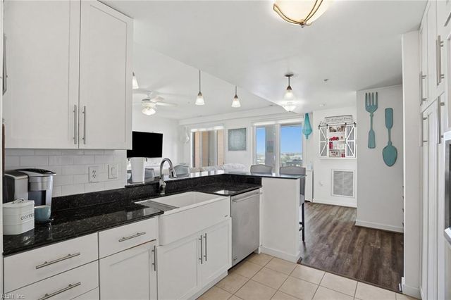 3700 Sandpiper Rd Apt 410A, Virginia Beach, VA 23456