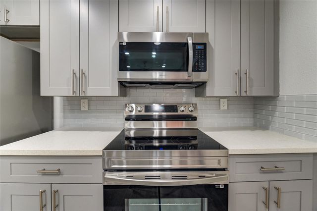 11711 Memorial Drive 534, Houston, TX 77024