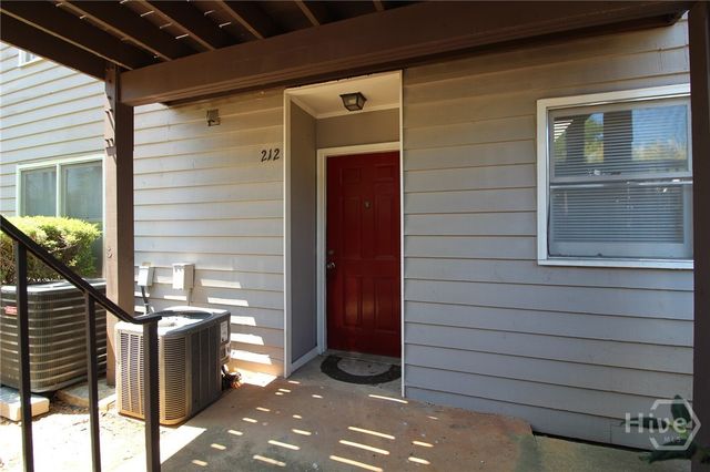 2505 W Broad Street 212, Athens, GA 30606