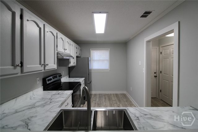 2505 W Broad Street 212, Athens, GA 30606