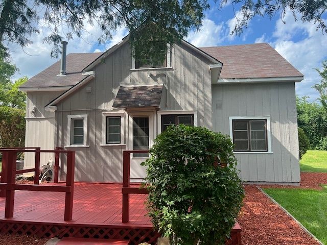 14935 W Old School Road 2, Libertyville, IL 60048