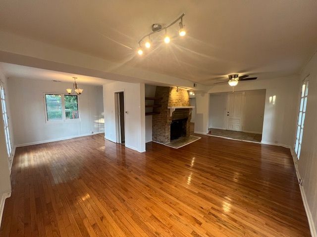 14935 W Old School Road 2, Libertyville, IL 60048