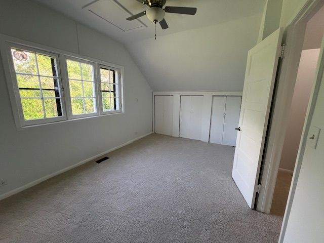 14935 W Old School Road 2, Libertyville, IL 60048