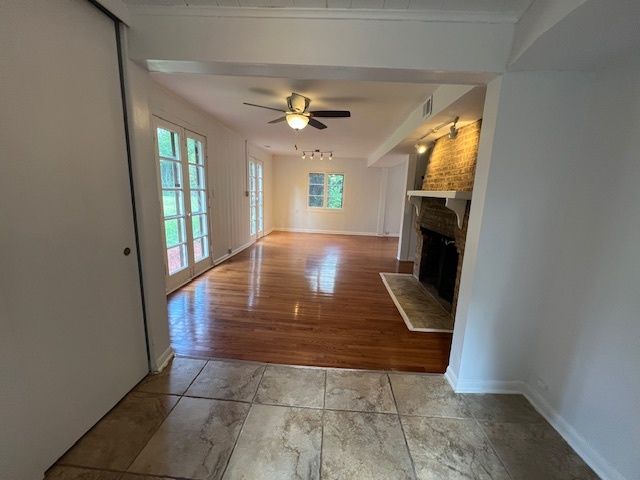 14935 W Old School Road 2, Libertyville, IL 60048