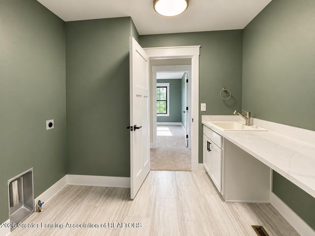 2127 Isaac Lane, East Lansing, MI 48823