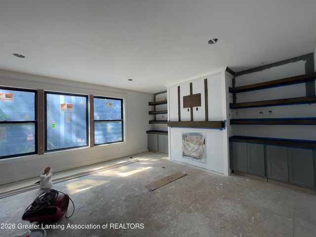 2127 Isaac Lane, East Lansing, MI 48823