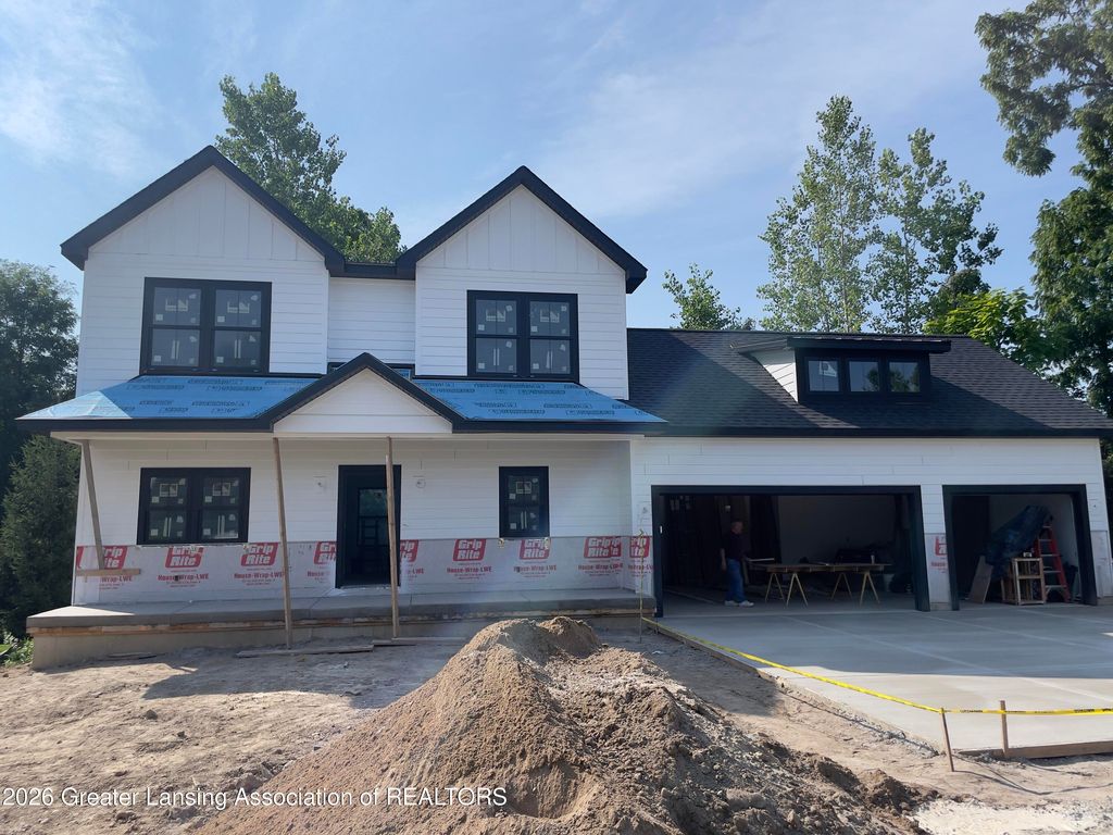 2127 Isaac Lane, East Lansing, MI 48823