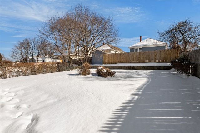 158 S Rose Street, East Providence, RI 02914