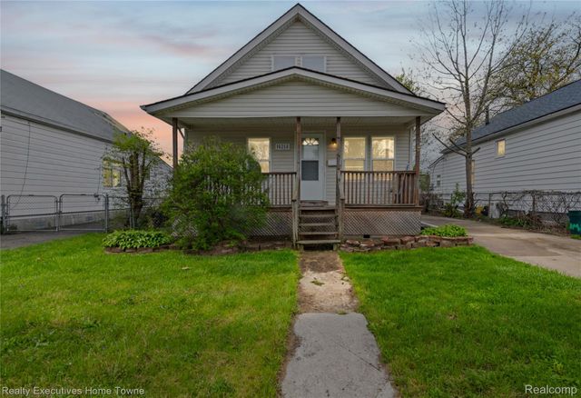 16258 Evergreen Avenue, Eastpointe, MI 48021