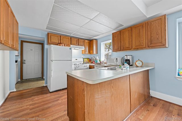 16258 Evergreen Avenue, Eastpointe, MI 48021