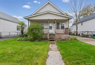 16258 Evergreen Avenue, Eastpointe, MI 48021