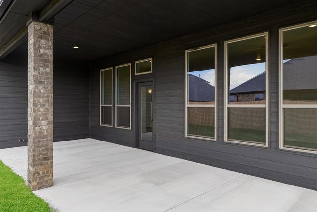 1400 SW 159th Street, Moore, OK 73170