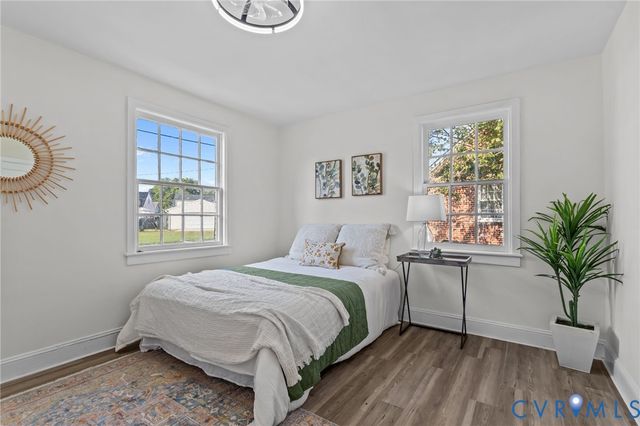 323 Bristol Ave, Colonial Heights, VA 23834