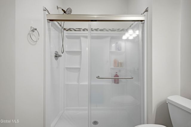 73 Saratoga Road APT 11, Glenville, NY 12302