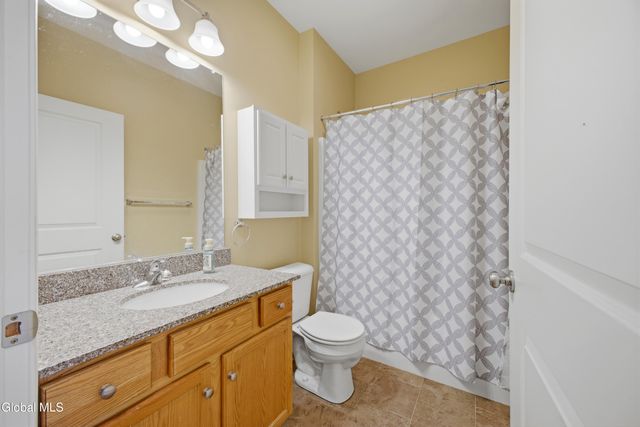 73 Saratoga Road APT 11, Glenville, NY 12302