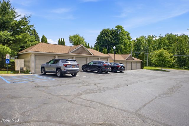 73 Saratoga Road APT 11, Glenville, NY 12302