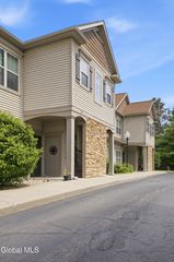 73 Saratoga Road APT 11, Glenville, NY 12302