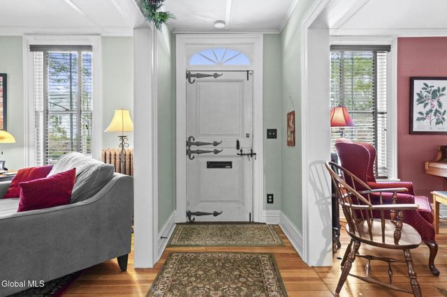 1306 Union Street, Schenectady, NY 12308